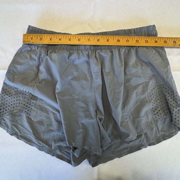 Athleta Athletic Shorts Grey Size S - Picture 6 of 8